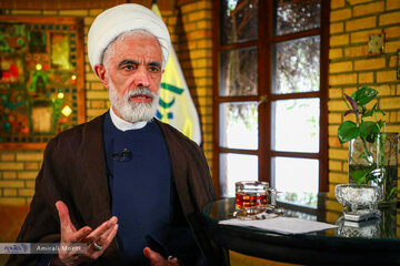 افشاگری تکان دهنده  از تخفیف 20 دلاری در هر بشکه نفت ایران از زبان مجید انصاری/می گوییم چه کسانی نفت می فروشند و با چه قیمتی می گویند محرمانه است! افشاگری تکان دهنده  از تخفیف 20 دلاری در هر بشکه نفت ایران از زبان مجید انصاری/می گوییم چه کسانی نفت می فروشند و با چه قیمتی می گویند محرمانه است!