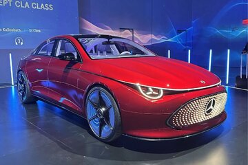 طراحی و رنگ عجیب خودروی جدید مرسدسبنز خبرساز شد / عکس