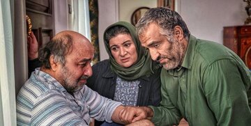 «ویلای ساحلی» در «میز سینمای ایران» نقد می‌شود