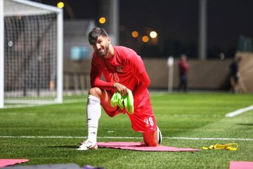 ذکر گفتن شهریار مغانلو روی نیمکت ایران ذکر گفتن شهریار مغانلو روی نیمکت ایران