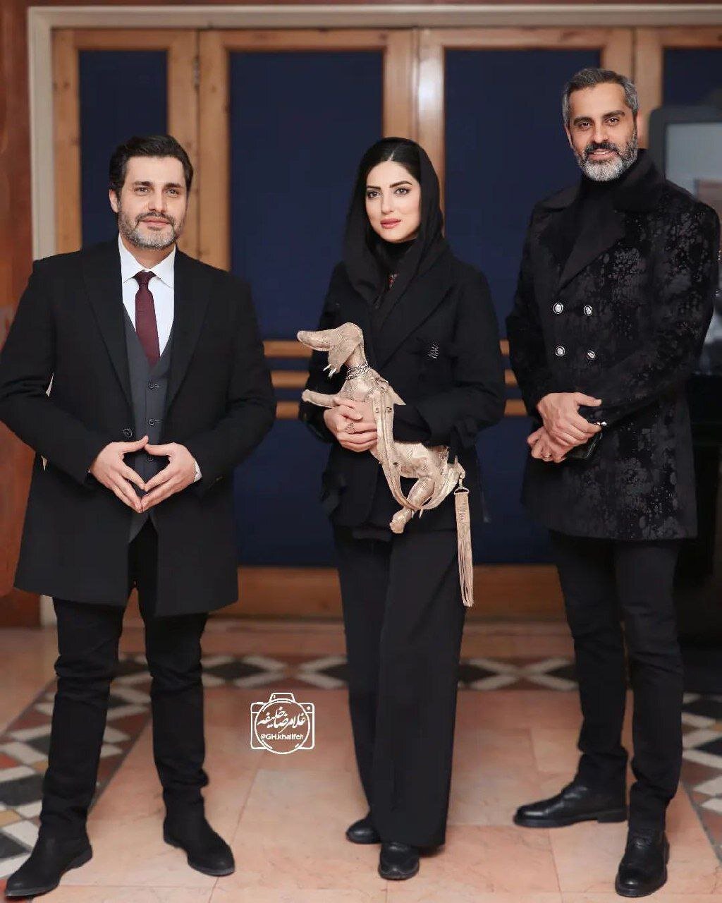 عکس | تیپ عجیب بازیگر شبهای مافیا در اکران یک فیلم