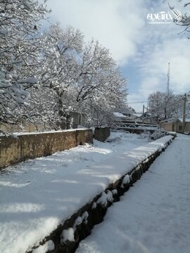 بارش برف در روستاهای اطراف شهرستان فیروزکوه