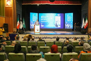 تبریز سرد، میزبان گرم هنرمندان کشور در جشنواره تئاتر منطقه‌ای
