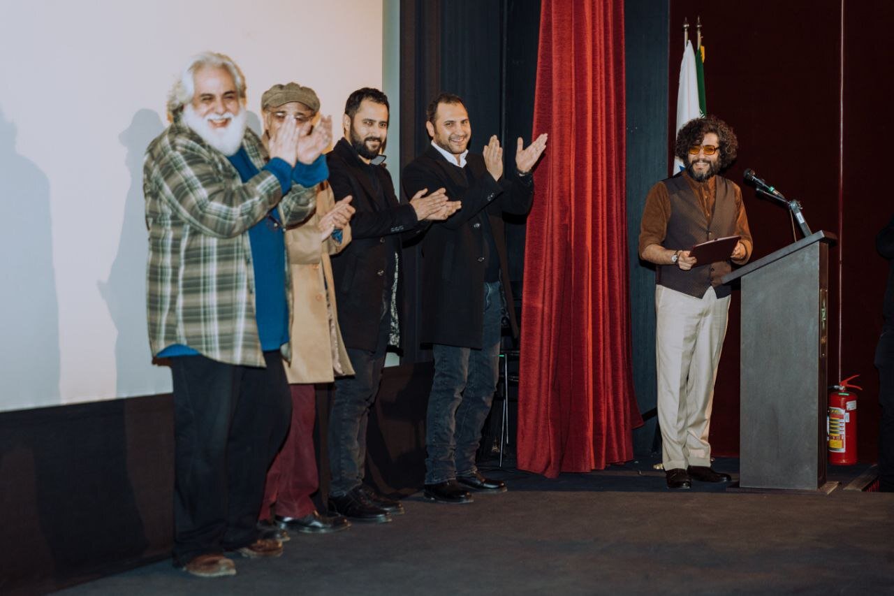 به بهانه جدیدترین نقشآفرینی در فیلم کوتاه «الکترون»؛ رضا بابک مورد تقدیر قرار گرفت