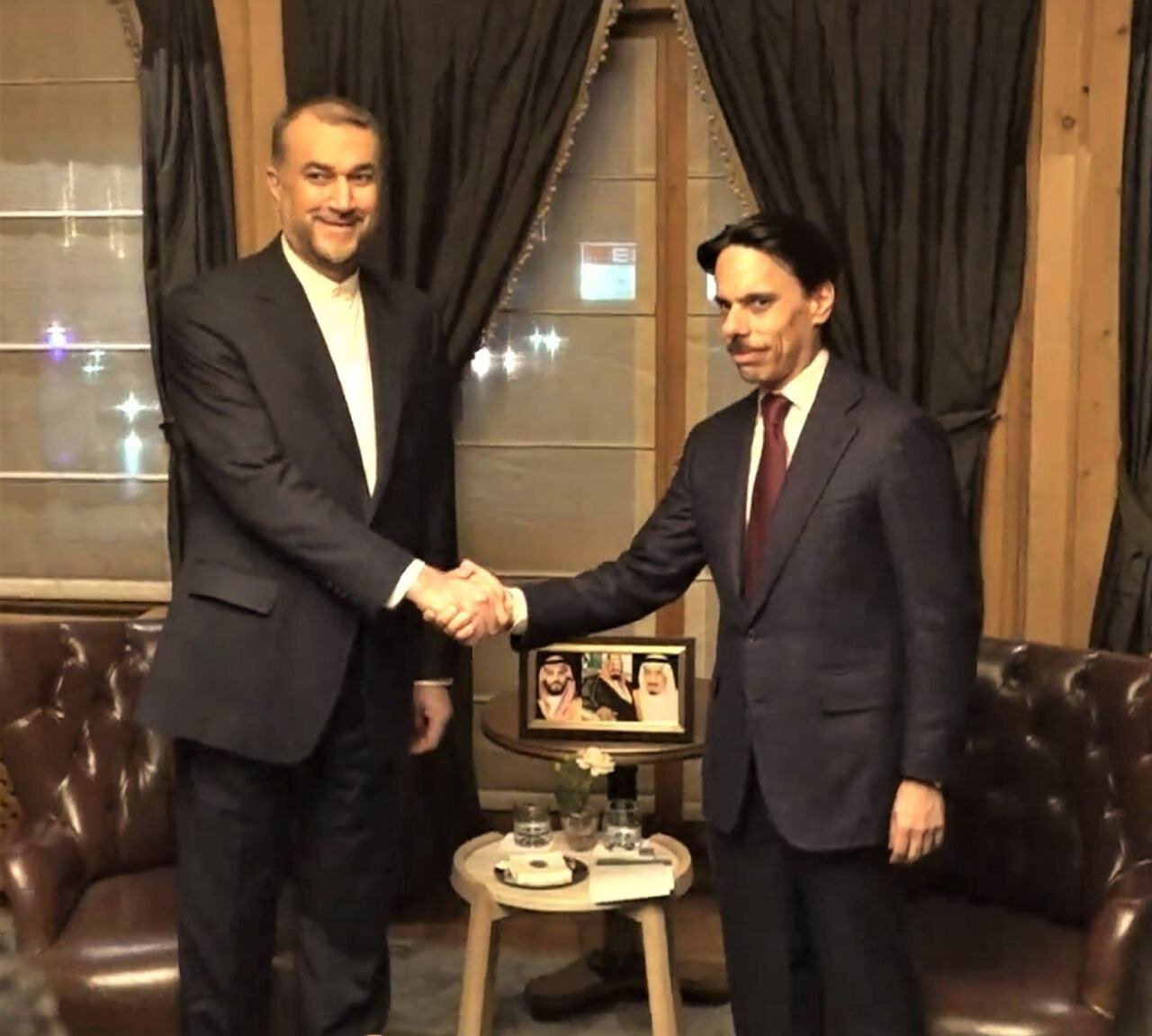 فرحان با تیپ جدیدش به دیدار امیرعبداللهیان رفت/عکس