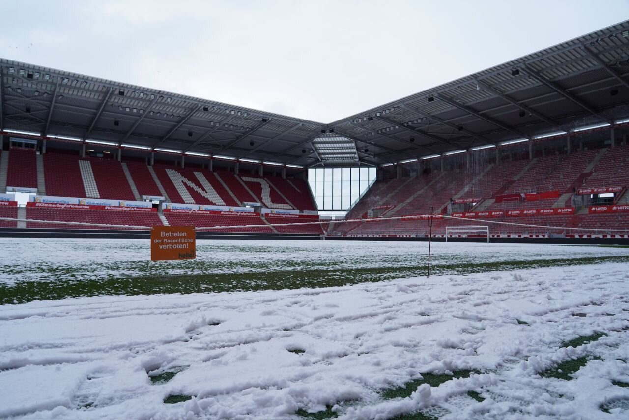 عکس‌| برف و یخبندان آلمان عامل لغو یک مسابقه