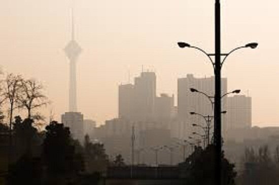 - احتمال تعطیلی در تهران؛ کمیته اضطرار آلودگی هوا تشکیل جلسه می‌دهد