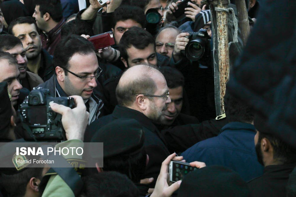 ۱۲ قاب ماندگار از سوگ آیت الله هاشمی رفسنجانی از اندوه نشسته بر چهره یاران قدیمی تا بدرقه دردناک «هاشمیِ پدر»