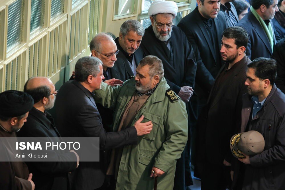 ۱۲ قاب ماندگار از سوگ آیت الله هاشمی رفسنجانی از اندوه نشسته بر چهره یاران قدیمی تا بدرقه دردناک «هاشمیِ پدر»