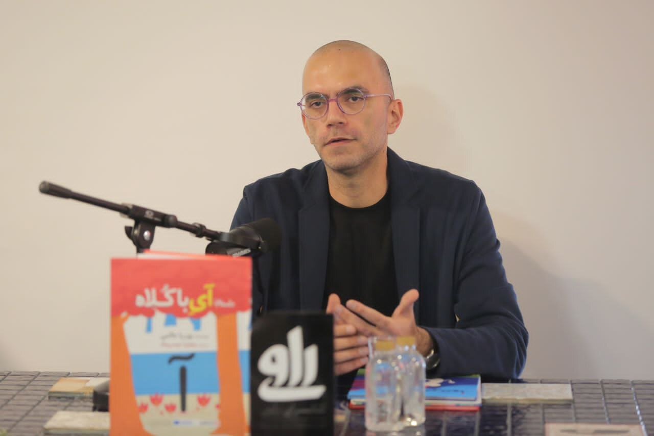 آی با کلاه در کتابفروشیها / پوریا عالمی با مجموعه کتابهای «تقدیم به زبان فارسی» به ادبیات کودک آمد 3