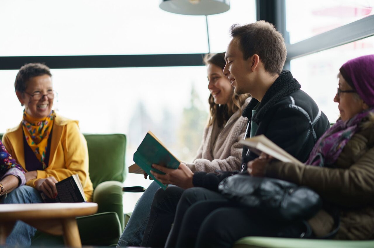 کتاب درمانی چیست؟