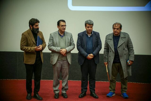 خزاعی: سینماگرانِ کنج عزلت گزیده به صحنه برگردند