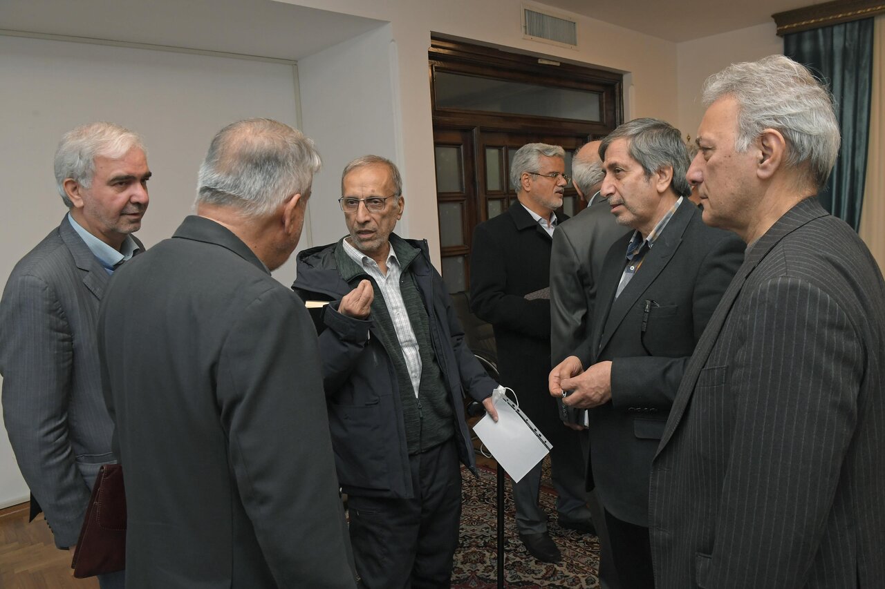 عکس‌هایی از دیدار حسن روحانی با اساتید دانشگاه/ محمود صادقی و خانیکی هم آمدند