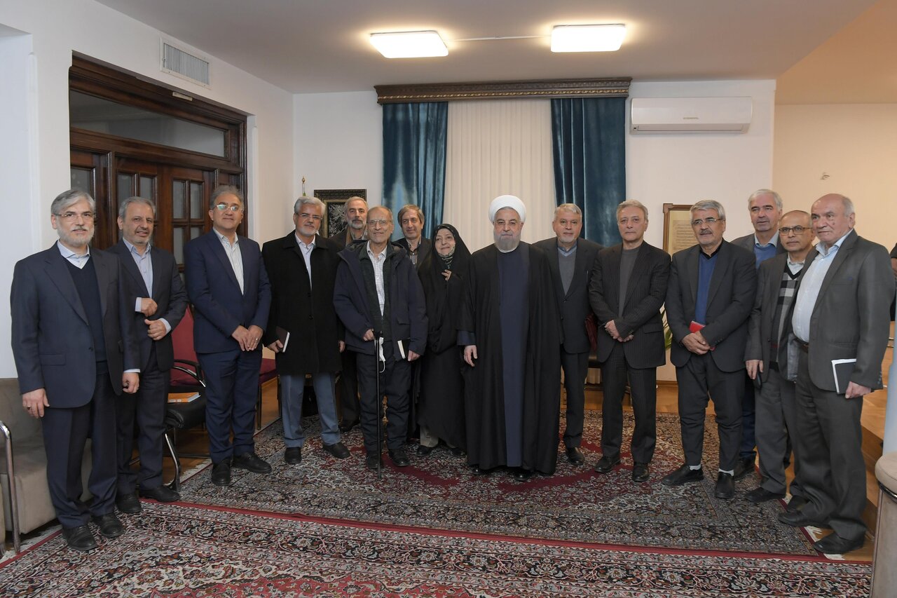 عکس‌هایی از دیدار حسن روحانی با اساتید دانشگاه/ محمود صادقی و خانیکی هم آمدند