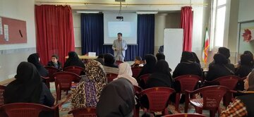 والدین دانش آموزان شهرکردی برای اجرای  نظام آموزشی دوری آماده می شوند