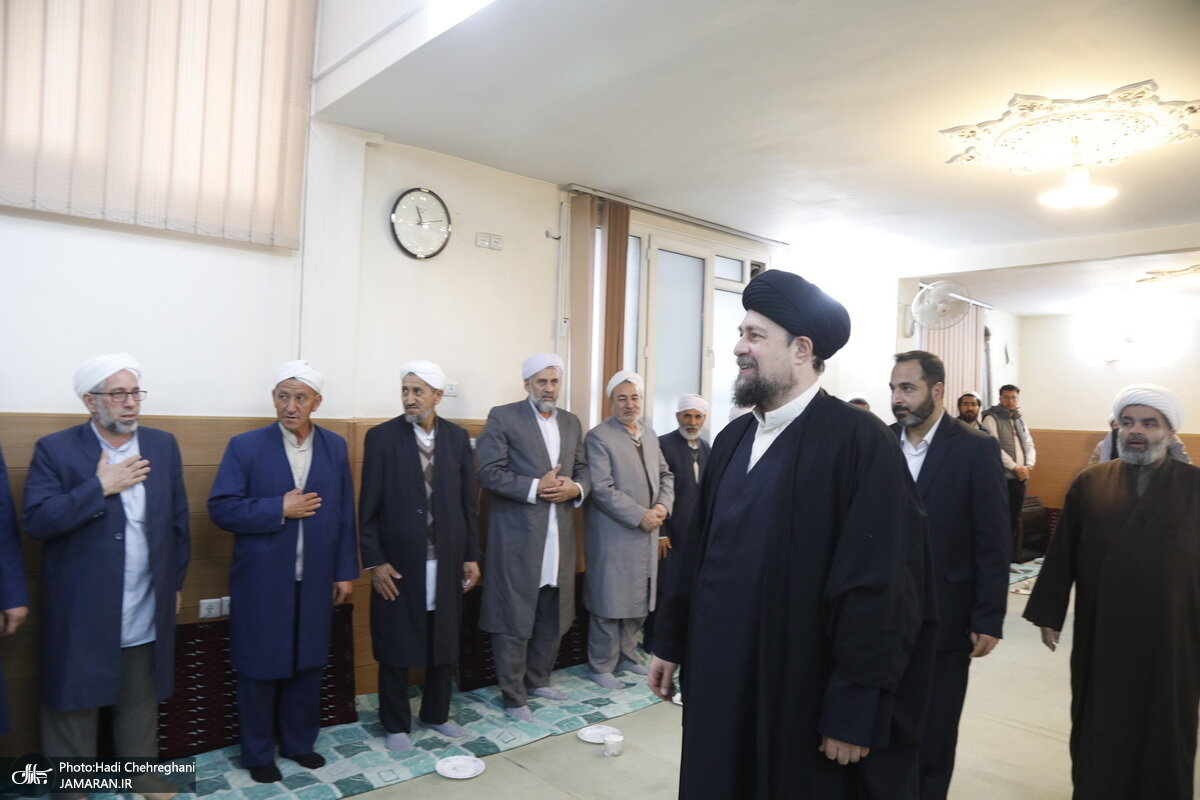 عکس یادگاری علمای اهل سنت یا سیدحسن خمینی