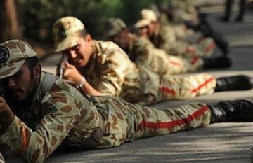 الأركان العامة للقوات المسلحة والجيش الإيراني يصدران بياناً بمناسبة ذكرى انتصار الثورة الإسلامية الأركان العامة للقوات المسلحة والجيش الإيراني يصدران بياناً بمناسبة ذكرى انتصار الثورة الإسلامية