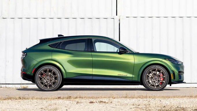 جدیدترین و سریعترین خودروی فورد موستانگ با پکیج برنز روانه بازار میشود!/ عکس