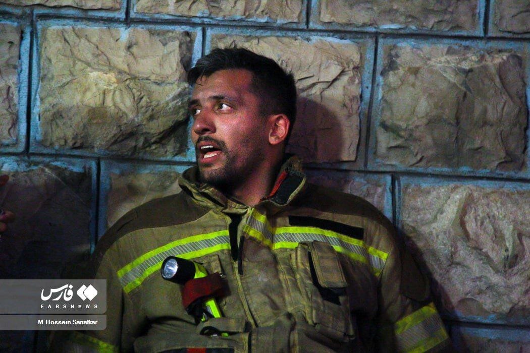 تصویر جانکاه از یک آتش‌نشان