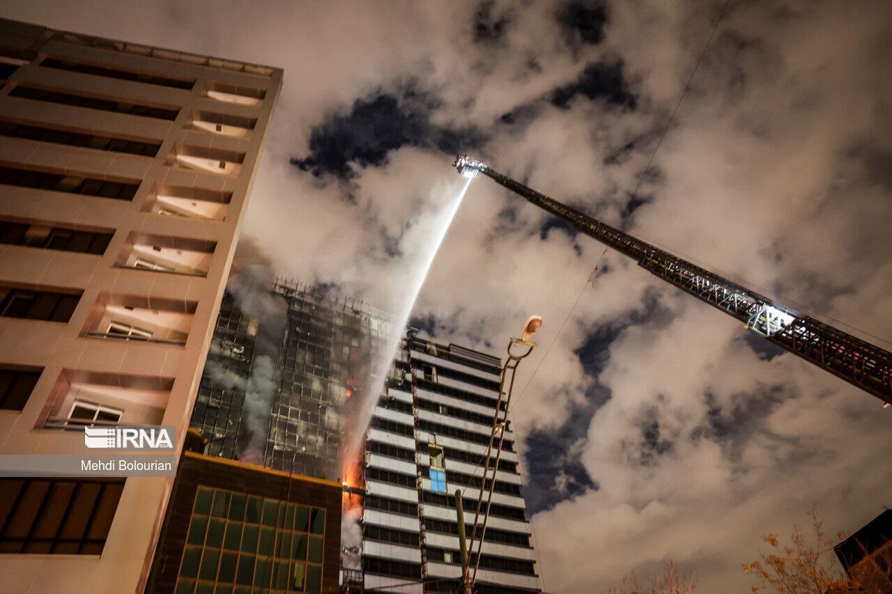 فاجعه از بیخ گوش گاندی گذشت؛ ۷۵ ساختمان نا ایمن در تهران/ اخطارهای ایمنی که فقط تلمبار میشود!