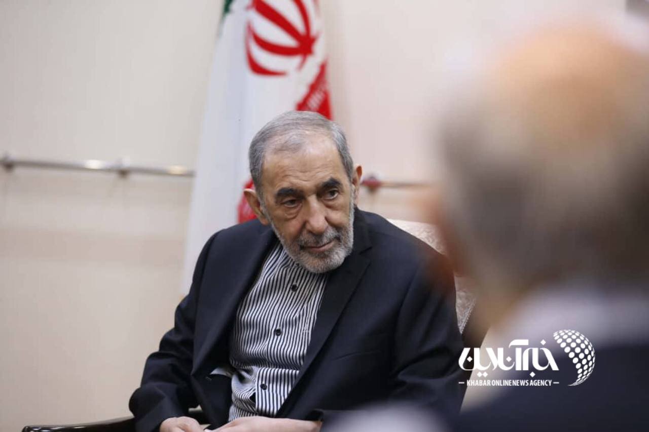تصاویر | دیدار وزیر امور خارجه به همراه وزرای امور خارجه سابق جمهوری اسلامی ایران با دکتر علی اکبر ولایتی