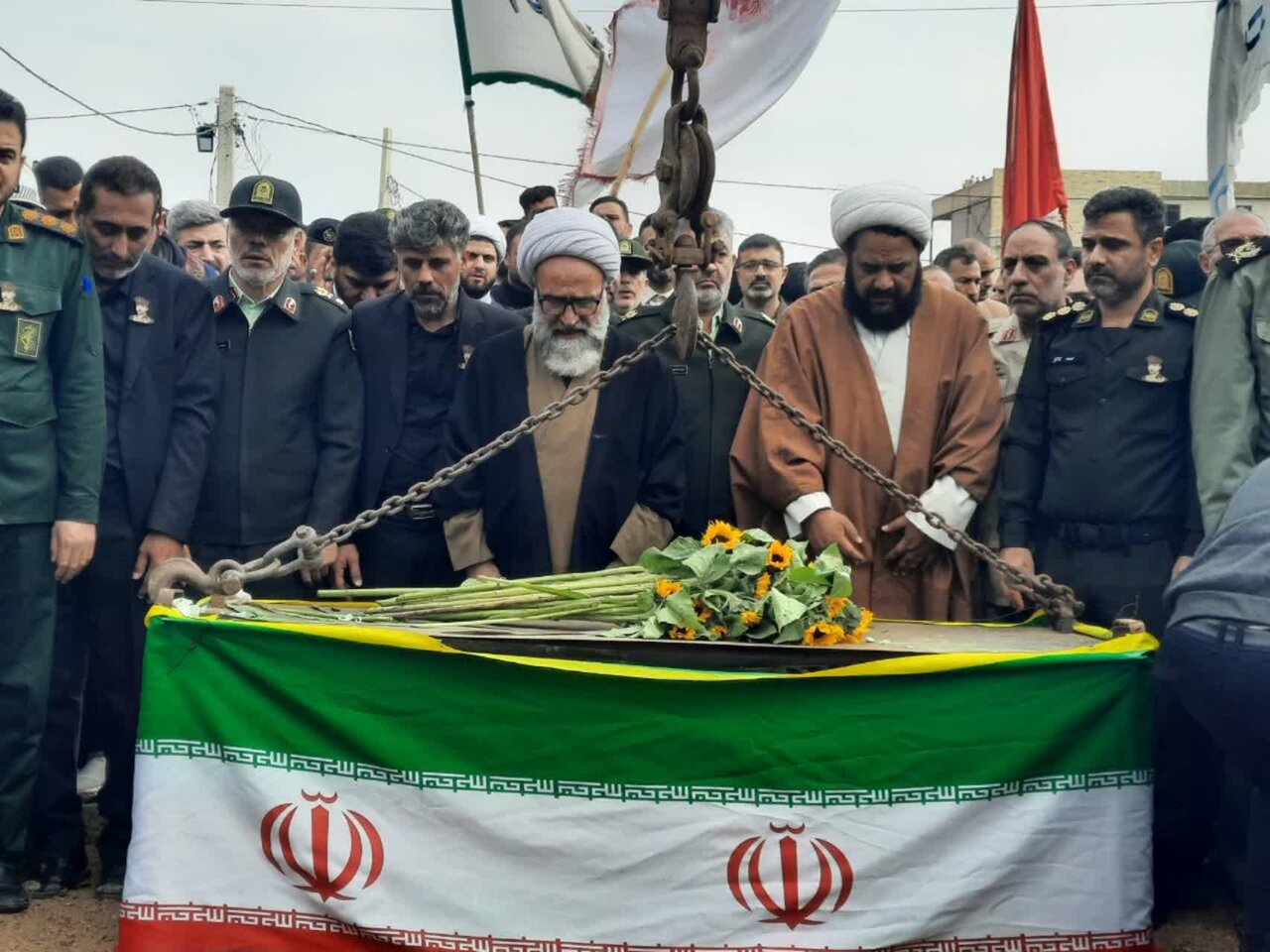 آیین تشییع سرباز فداکار شهید محمدرضا سبحانی بعد از ۴۳ سال