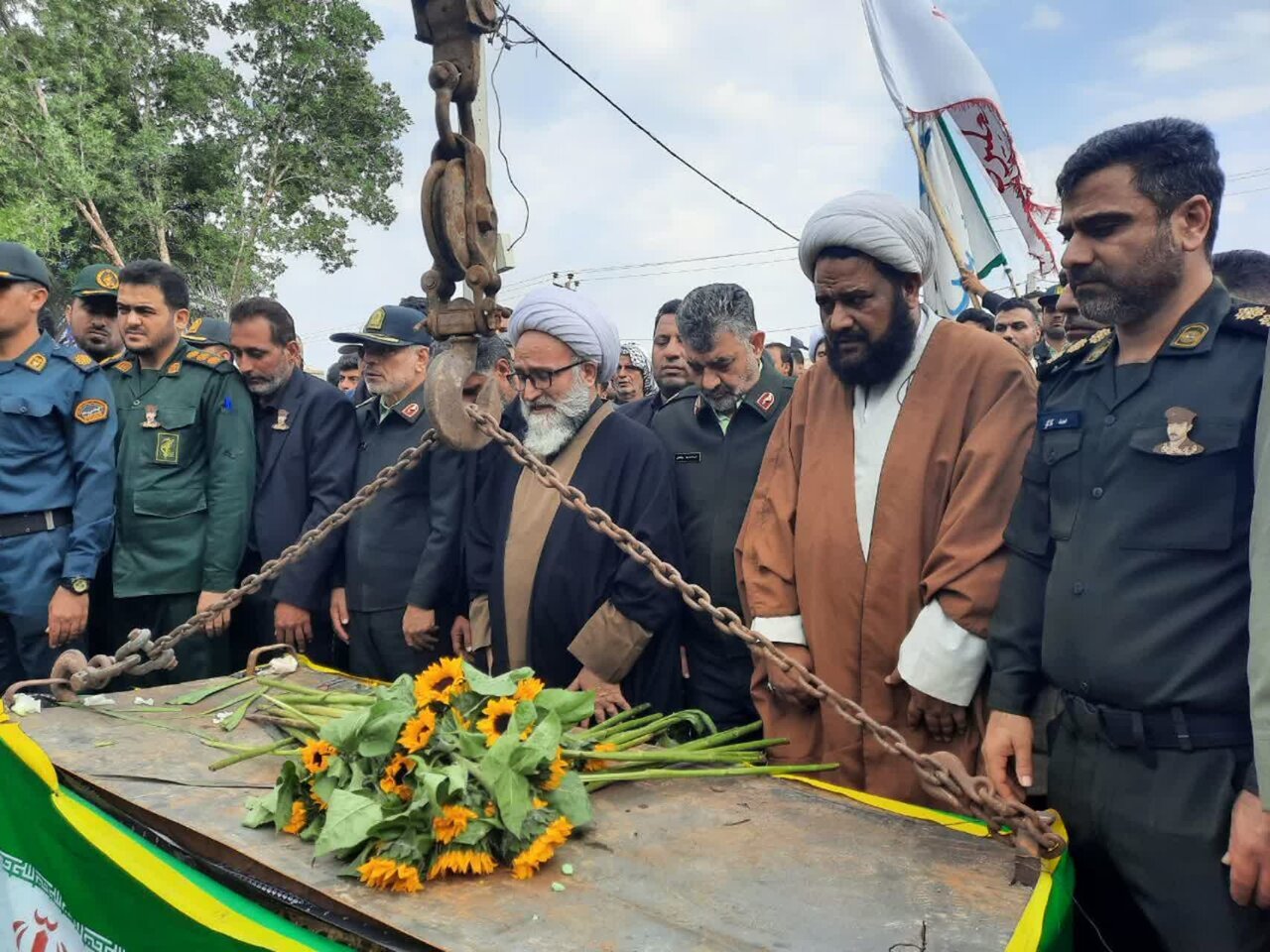 آیین تشییع سرباز فداکار شهید محمدرضا سبحانی بعد از ۴۳ سال