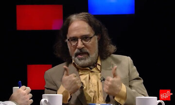 نظام سیاسی و حاکمیتی را چه گروههایی به تسخیر خود درمی آورند؟/ مراقب افراد بانفوذ اقتصادی، سیاستمداران عوام و... باشیم