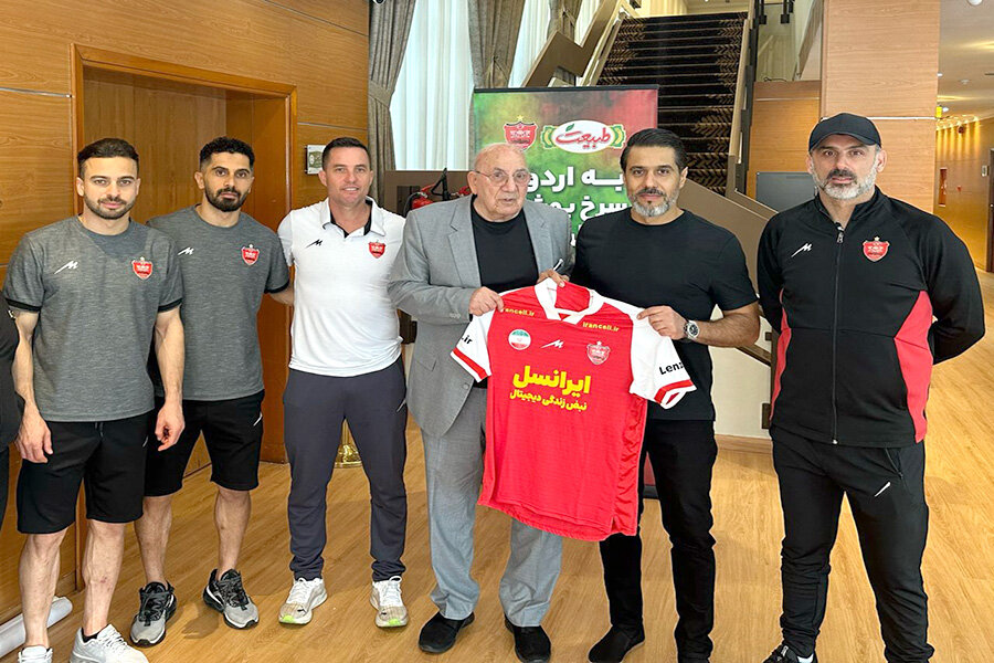 عکس| مهمان ویژه در اردوی پرسپولیسیها