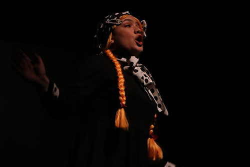 خانه پاکیزه در تئاتر شهر سمنان