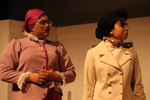 خانه پاکیزه در تئاتر شهر سمنان