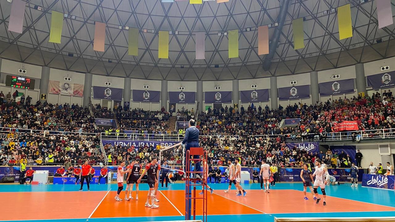 خط و نشان تیم ترسناک شهرداری ارومیه با کسب پنجمین برد متوالی / هواداران: حریف میطلبیم