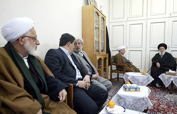 دیدار هاشمی رفسنجانی با ۳ مرجع تقلید شیعیان +عکس