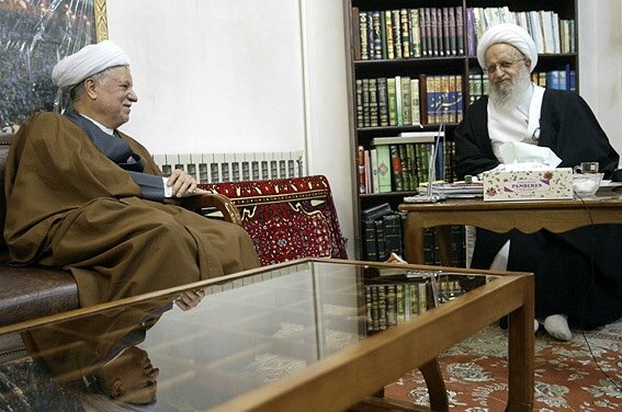 دیدار هاشمی رفسنجانی با ۳ مرجع تقلید شیعیان +عکس
