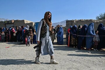 ببینید | رونمایی طالبان از سلاح جدید نظامی افغانستان