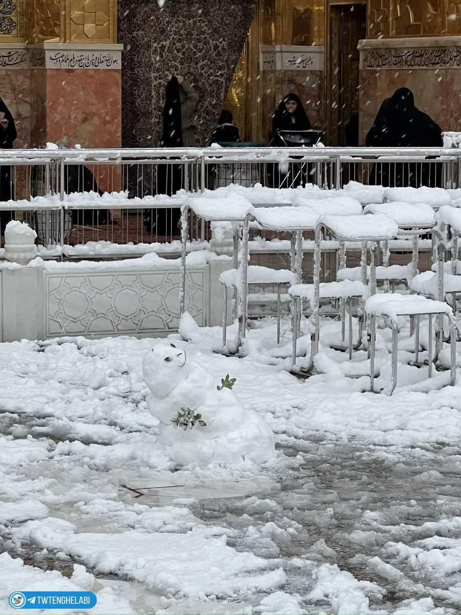 آدم برفی در صحن امام رضا