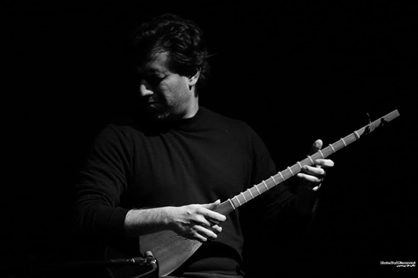 نوای ساز علی قمصری و سهراب پورناظری در سمنان