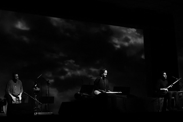 نوای ساز علی قمصری و سهراب پورناظری در سمنان