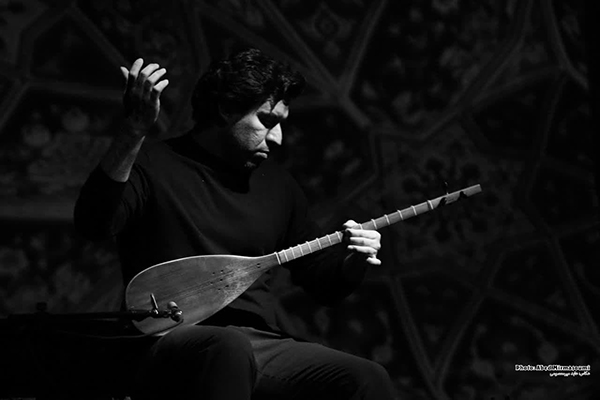 نوای ساز علی قمصری و سهراب پورناظری در سمنان