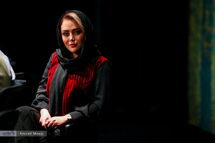 نشست خبری فیلم سینمایی «صبحانه با زرافه‌ها» امروز ۱۳ بهمن‌ ماه در سومین روز از چهل‌ودومین جشنواره فیلم فجر برگزار شد.