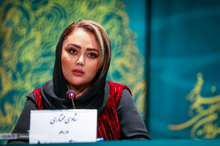 نشست خبری فیلم سینمایی «صبحانه با زرافه‌ها» امروز ۱۳ بهمن‌ ماه در سومین روز از چهل‌ودومین جشنواره فیلم فجر برگزار شد.