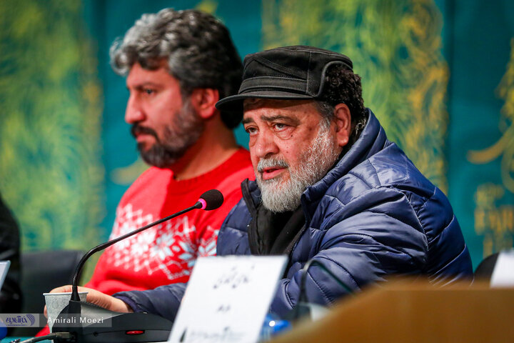 نشست خبری فیلم سینمایی «صبحانه با زرافه‌ها» امروز ۱۳ بهمن‌ ماه در سومین روز از چهل‌ودومین جشنواره فیلم فجر برگزار شد.