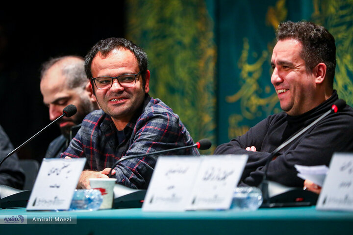 نشست خبری فیلم سینمایی «صبحانه با زرافه‌ها» امروز ۱۳ بهمن‌ ماه در سومین روز از چهل‌ودومین جشنواره فیلم فجر برگزار شد.