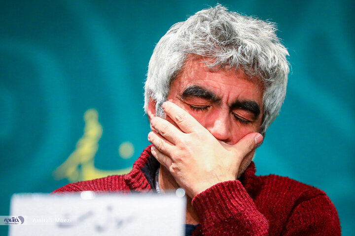 نشست خبری فیلم سینمایی «صبحانه با زرافه‌ها» امروز ۱۳ بهمن‌ ماه در سومین روز از چهل‌ودومین جشنواره فیلم فجر برگزار شد.