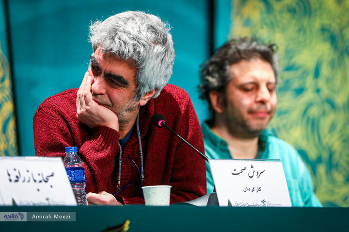 نشست خبری فیلم سینمایی «صبحانه با زرافه‌ها» امروز ۱۳ بهمن‌ ماه در سومین روز از چهل‌ودومین جشنواره فیلم فجر برگزار شد.