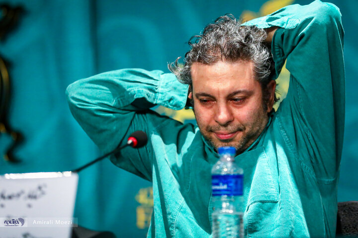 نشست خبری فیلم سینمایی «صبحانه با زرافه‌ها» امروز ۱۳ بهمن‌ ماه در سومین روز از چهل‌ودومین جشنواره فیلم فجر برگزار شد.