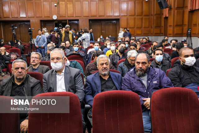 - انتقاد کیهان از قاضی پرونده منافقین