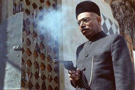 برای سالروز تولد علی نصیریان/این بازیگر هزار چهره ، برای مردم یک چهره دارد