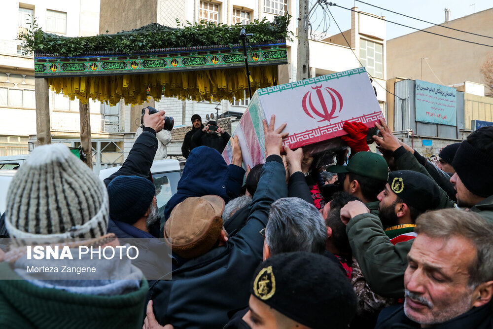 عکسهایی از مراسم تشییع پیکر مستشار نظامی سپاه که توسط اسرائیل شهید شد