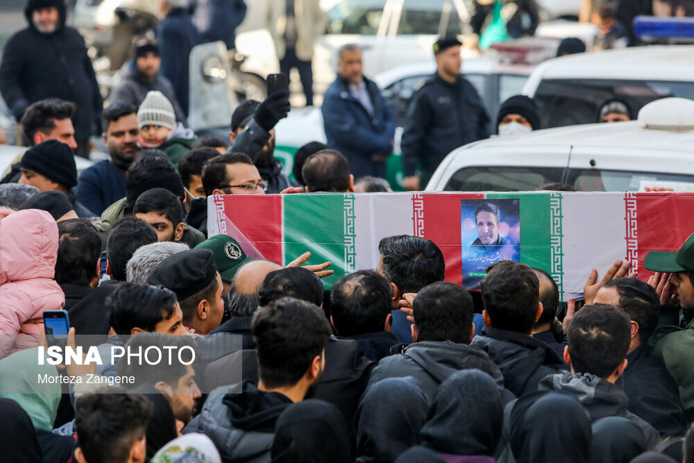 عکسهایی از مراسم تشییع پیکر مستشار نظامی سپاه که توسط اسرائیل شهید شد